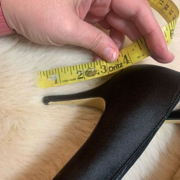 Menbur Black Heels with Rhinestone Toe Details size 8.5 - Picture 8 of 10